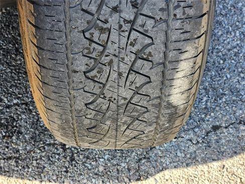 Used 2022 Ford F150 XLT image 11