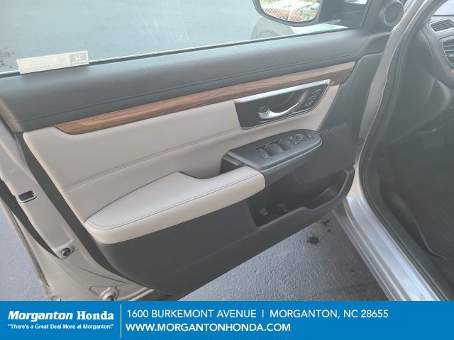 Used 2018 Honda CR-V Touring image 11