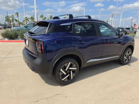 New 2026 Nissan Kicks SV w/ Cold Weather Package FWD image 7