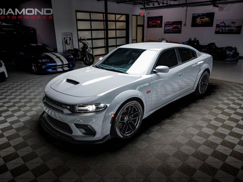 Used 2021 Dodge Charger Scat Pack RWD image 3