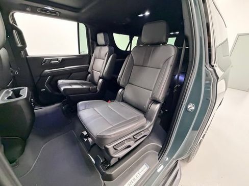 Certified 2025 Chevrolet Suburban RST w/ RST Capability Package AWD/4WD image 26