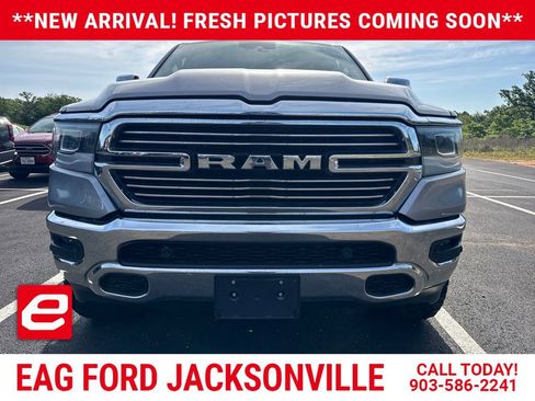 Used 2022 RAM 1500 Laramie AWD/4WD image 1