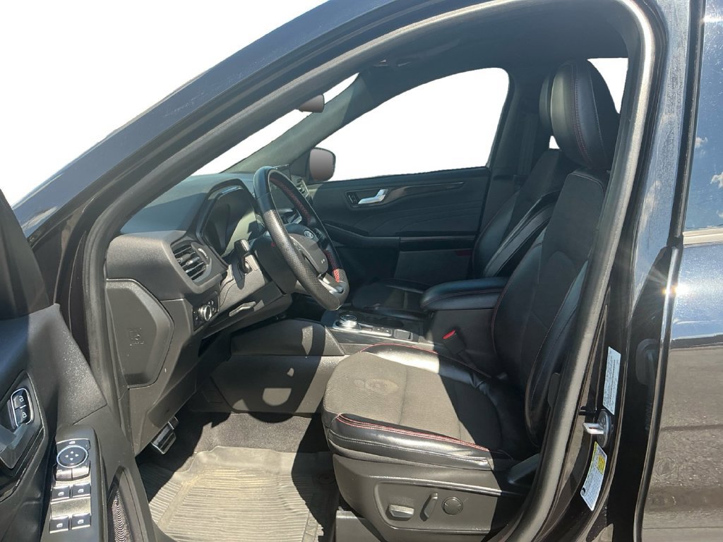 Used 2023 Ford Escape ST-Line w/ Tech Pack #1 FWD image 14