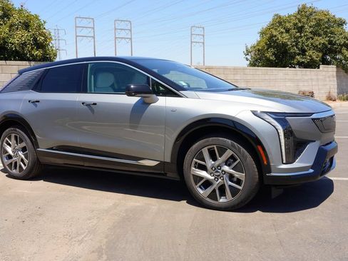 New 2027 Cadillac Optiq Luxury AWD/4WD image 6