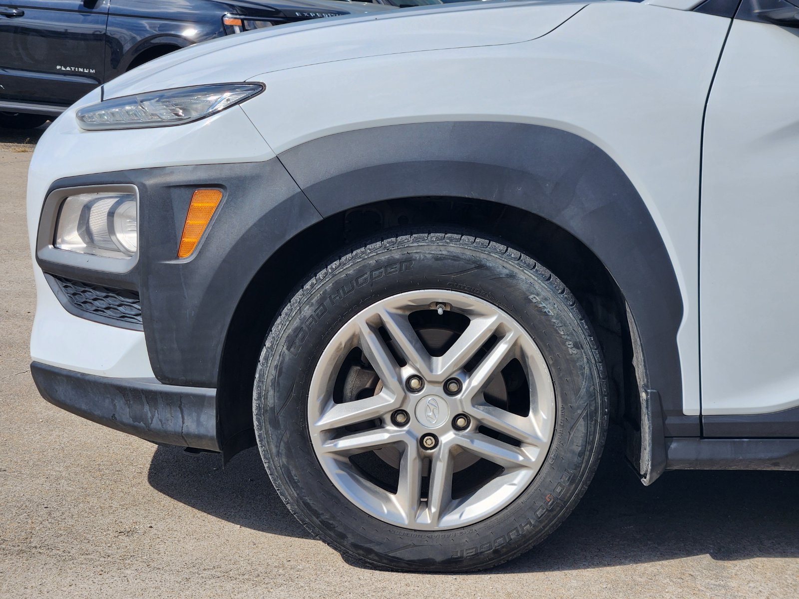 Used 2018 Hyundai Kona SE FWD image 9