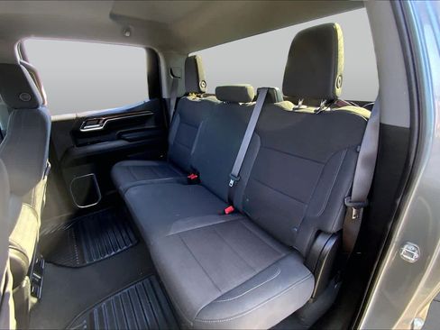 Used 2024 Chevrolet Silverado 1500 LT RWD image 21