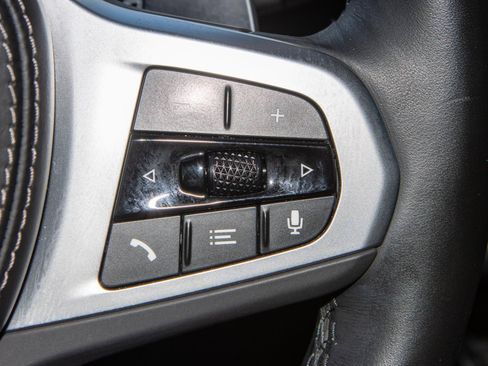 Used 2024 BMW X7 xDrive40i w/ Executive Package image 33