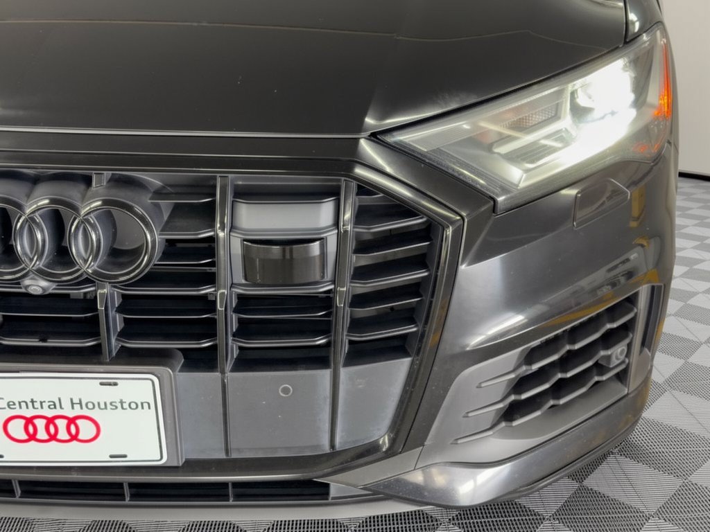 Used 2022 Audi Q7 3.0T Prestige AWD/4WD image 12