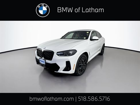Used 2024 BMW X4 xDrive30i w/ Premium Package AWD/4WD image 1