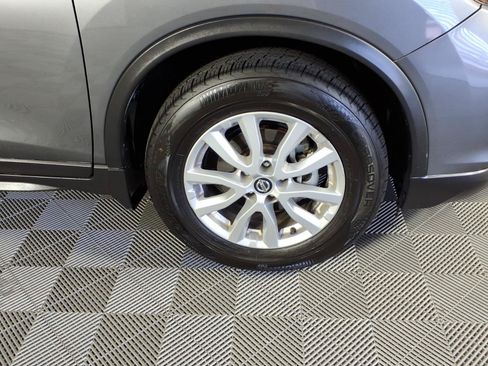 Used 2019 Nissan Rogue SV FWD image 7