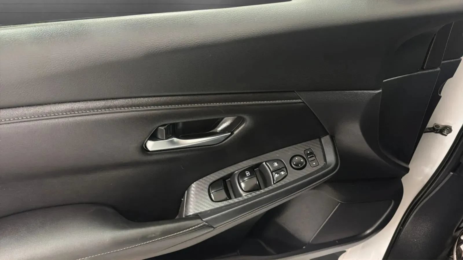 Used 2021 Nissan Sentra SV FWD image 17