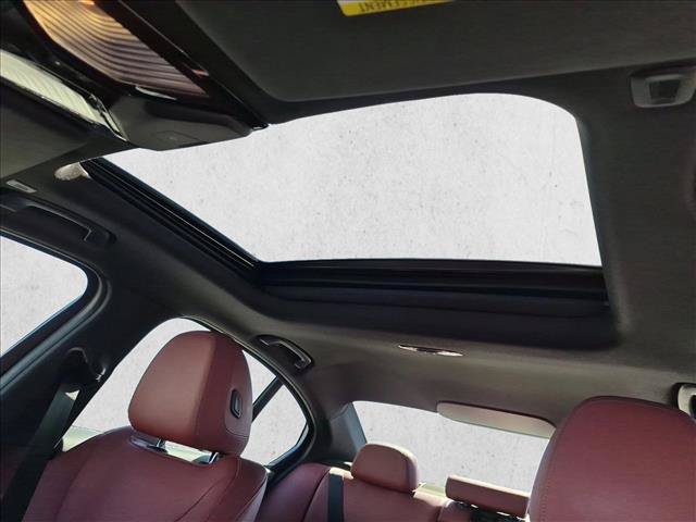 Used 2024 BMW 330i Sedan w/ Premium Package RWD image 13