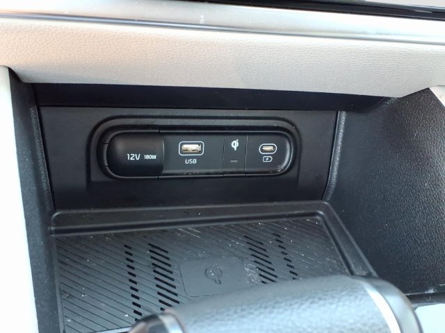 Used 2024 Kia Sportage EX FWD image 16