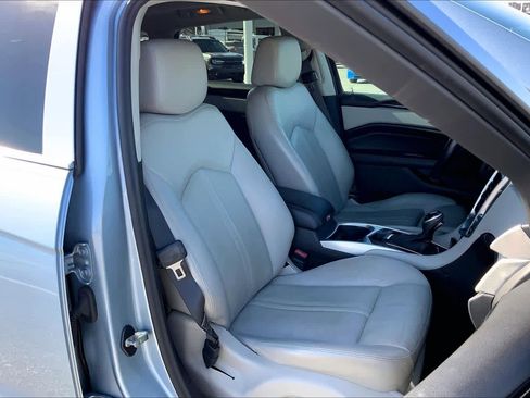 Used 2014 Cadillac SRX Luxury w/ Driver Awareness Package image 9