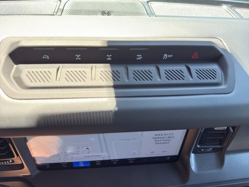 New 2026 Ford Bronco Badlands AWD/4WD image 32