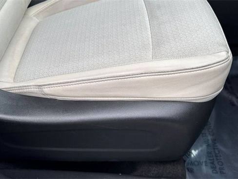 Used 2022 Buick Encore GX Preferred w/ Sport Touring Package image 23