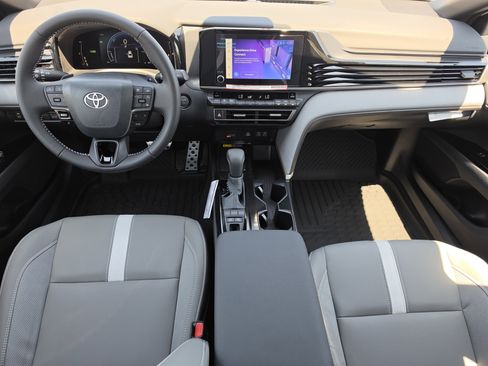 New 2026 Toyota Camry SE FWD image 8