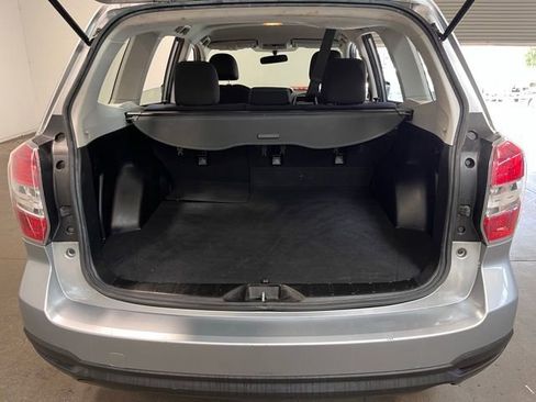 Used 2016 Subaru Forester 2.5i AWD/4WD image 16