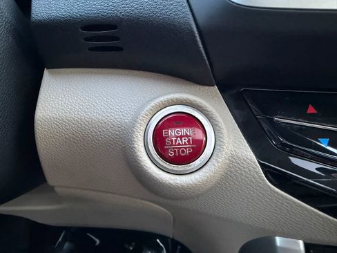 Used 2017 Honda Accord EX-L image 19