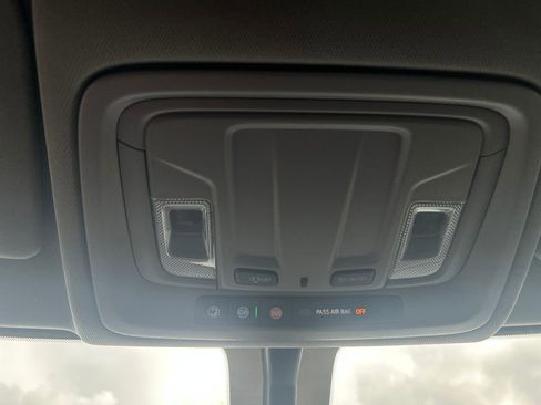 Certified 2022 Chevrolet Silverado 2500 LTZ w/ Gooseneck/5TH Wheel Package image 33