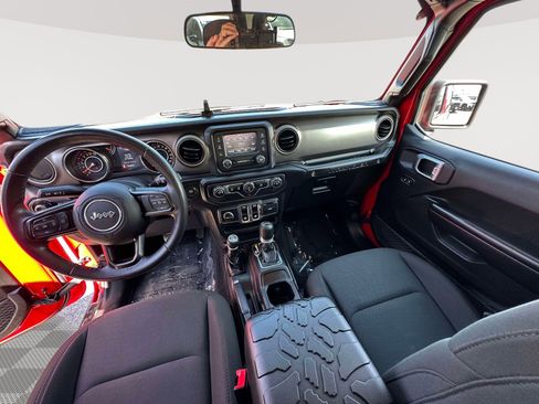 Used 2019 Jeep Wrangler Sport image 7