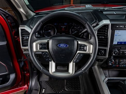 Used 2021 Ford F250 Lariat image 19