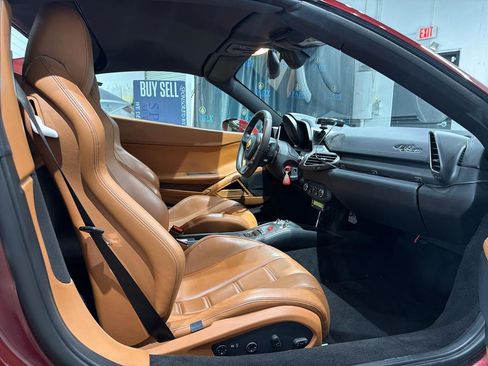 Used 2013 Ferrari 458 Spider RWD image 28