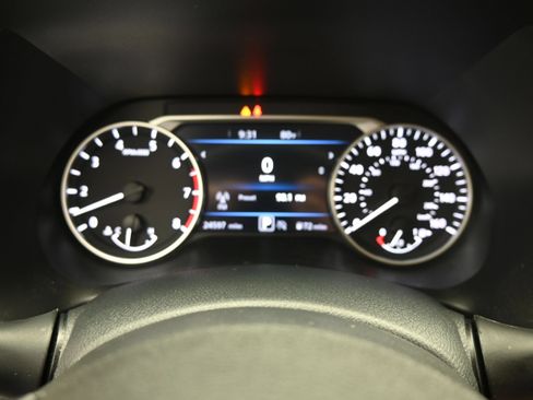 Certified 2024 Nissan Sentra SV w/ SV Premium Package FWD image 16
