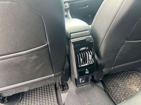 Used 2024 Jeep Compass Latitude w/ Sun and Sound Group image 22