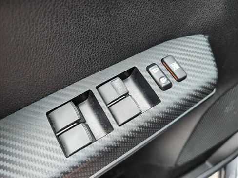 Used 2015 Toyota RAV4 XLE FWD image 20