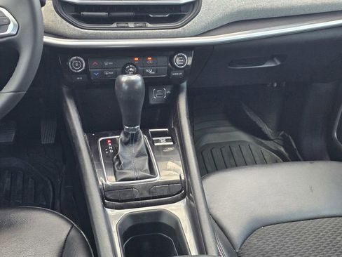 Used 2022 Jeep Compass Latitude image 17