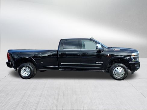 New 2025 RAM 3500 Limited image 3