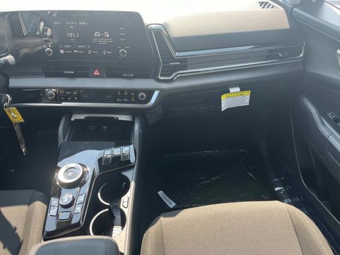 New 2025 Kia Sportage LX AWD/4WD image 14