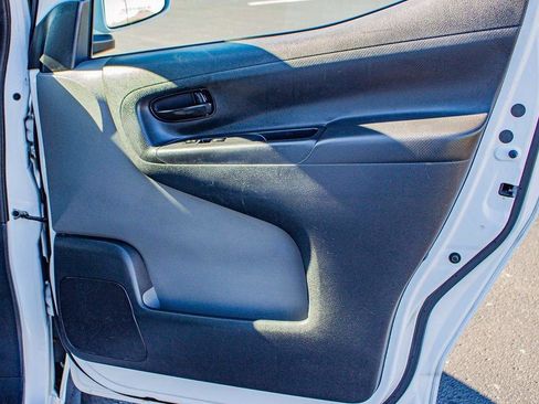 Used 2019 Nissan NV200 SV w/ Navigation Package image 18