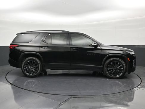 Used 2024 Chevrolet Traverse RS FWD image 6