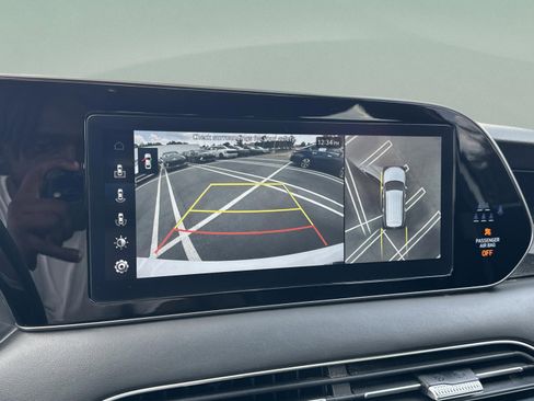 Used 2022 Hyundai Palisade Calligraphy image 5