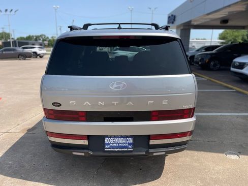 Used 2025 Hyundai Santa Fe Limited FWD image 7