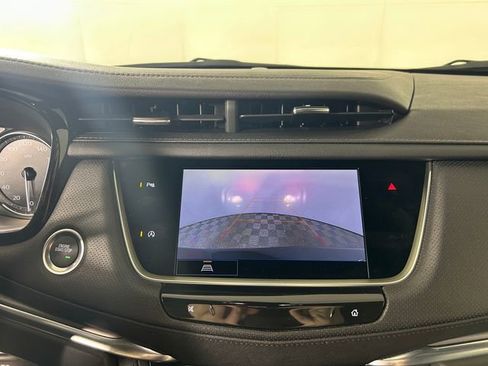 Certified 2025 Cadillac XT5 Luxury image 21