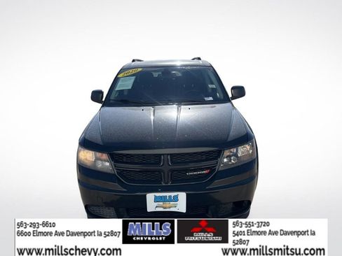 Used 2020 Dodge Journey SE w/ SE Popular Equipment Group FWD image 2