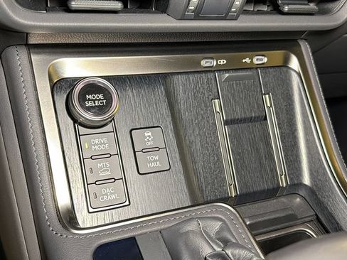 Used 2024 Lexus GX 550 AWD/4WD image 30
