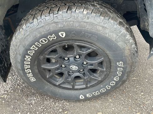 Used 2022 Toyota Tacoma SR5 image 22