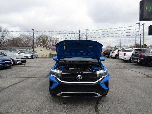 Used 2022 Volkswagen Taos SE image 24