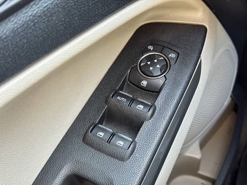 Used 2020 Ford EcoSport Titanium image 23