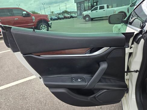 Used 2015 Maserati Ghibli S Q4 image 36