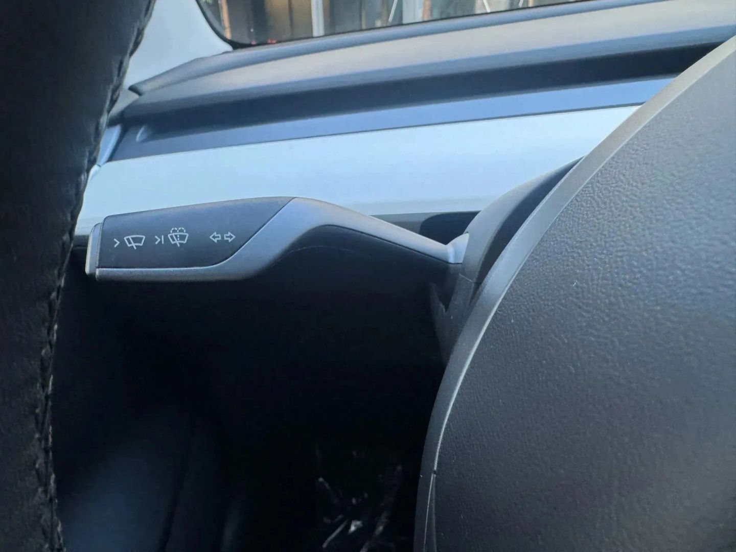 Used 2021 Tesla Model 3 Standard Range Plus RWD image 19