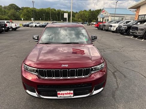 Used 2025 Jeep Grand Cherokee L Limited AWD/4WD image 23