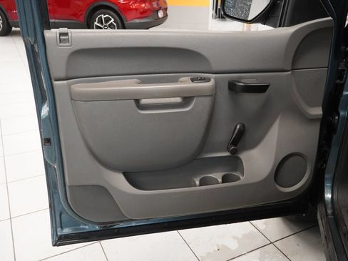 Used 2010 Chevrolet Silverado 1500 W/T AWD/4WD image 5