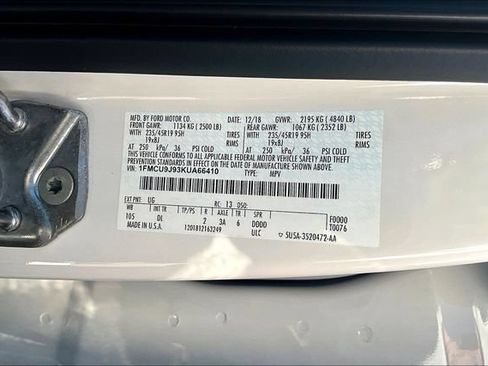 Used 2019 Ford Escape Titanium AWD/4WD image 19