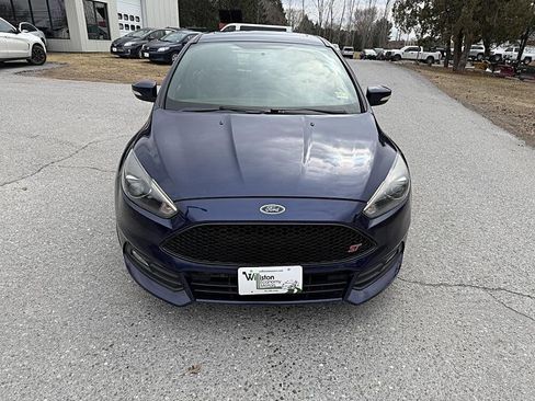 Used 2017 Ford Focus ST w/ Equipment Group 401A image 8