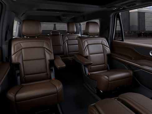 New 2027 Lincoln Navigator L Reserve AWD/4WD image 11